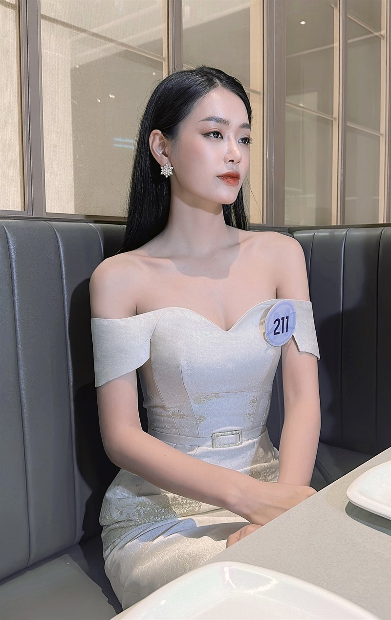 Top 5 Miss World Vietnam 2023 shines in the charming by DeTHEIA
